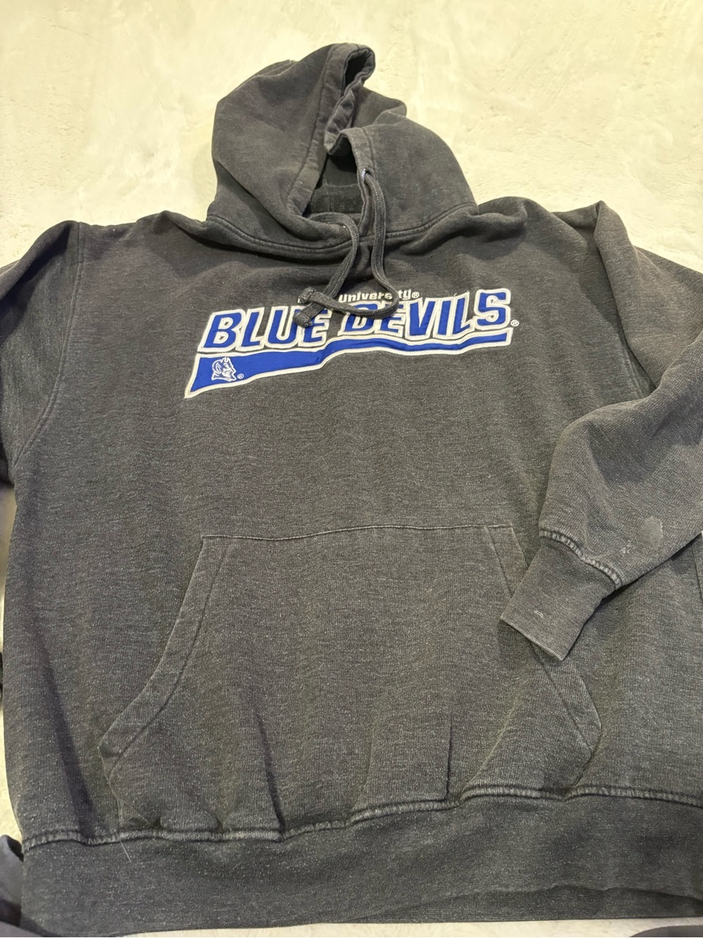 Blue Devils Men's Charcoal Pullover Hoodie